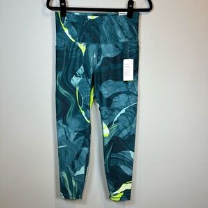 Old Navy Womens Powersoft 7/8 Elevate Leggings Green Tropical Athletic NEW Large